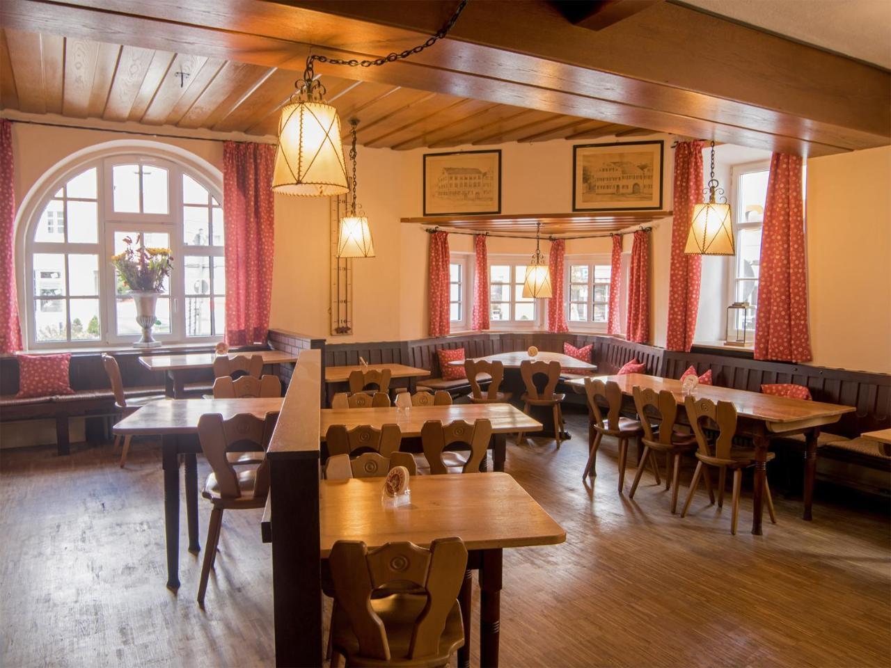 Hotel Brauereigasthof Amberger Kosching Экстерьер фото